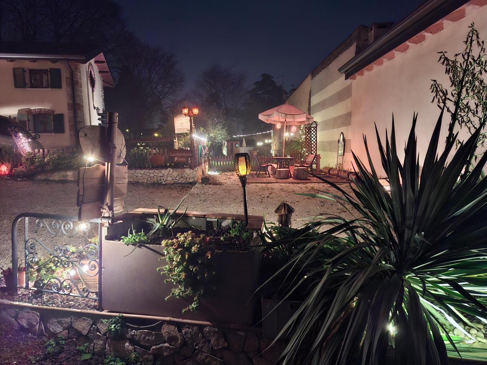 Corte Colli Antichi Bed & Breakfast Sona